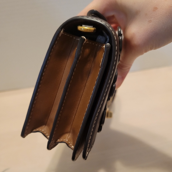 ❌️❌️SOLD❌️❌️ Coach Riley Tea Rose Clutch - Picture 4 of 11